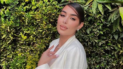 ياسمين صبري تتألق بالأبيض في أحدث جلسة تصوير