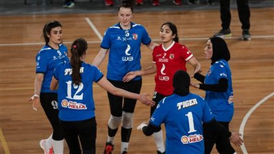 سيدات طائرة الأهلي يتوج ببطولة الدوري