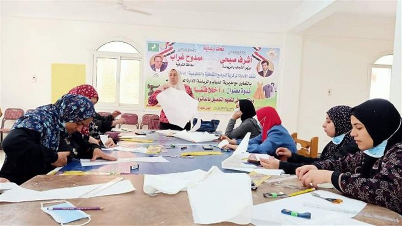 جانب من الندوة 
