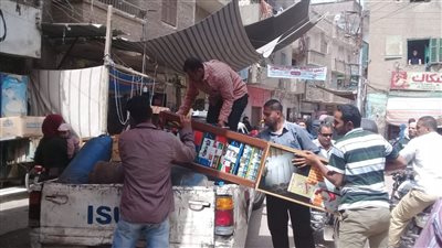 تشميع محل ومخزن وتحرير 28 محضرا خلال تموينية بأسيوط 