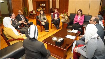 وزيرة التخطيط تستقبل المشاركين في مبادرة شباب من أجل التنمية