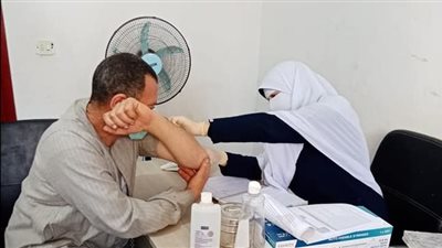 إطلاق قوافل لتوفير لقاح كورونا للمواطنين في بني سويف