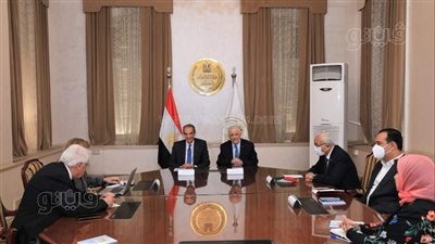 وزيرا التعليم والاتصالات يناقشان مبادرة 