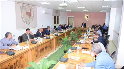 اعتماد اللائحة الجديدة للدراسات العليا بآداب سوهاج بنظام الساعات المعتمدة