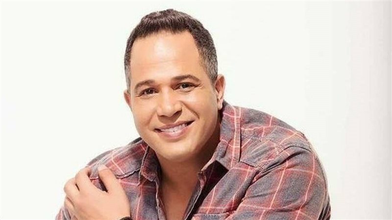 الفنان مصطفى درويش