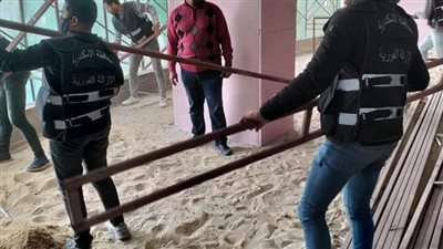 محافظ الإسكندرية يوجه رؤساء الأحياء بالتصدي للمخالفات بكل حزم