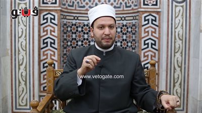 ما حكم أخذ العقاقير لرفع دم الحيض في رمضان مع اسلام النواوي | فيديو