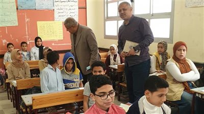 مدير فاقوس التعليمية يتفقد 3 مدارس تابعة للإدارة