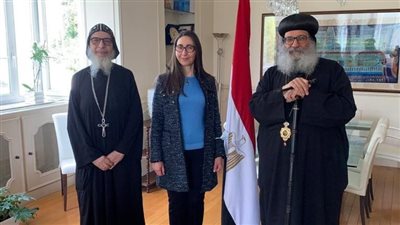 الأنبا لوقا يزور قنصلية مصر بمارسيليا