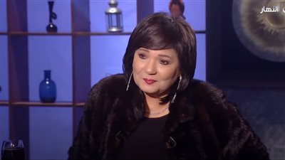 وقف جنبي وبعت لي فلوس.. عايدة رياض تكشف علاقتها بحسن شحاتة | فيديو