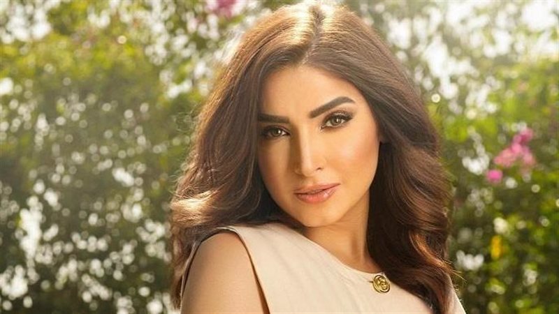 الفنانة روجينا (