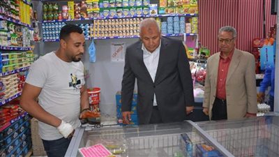 محافظ الوادي الجديد يتفقد فرع 
