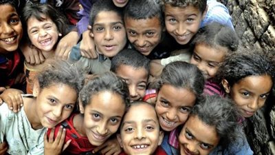 كيف ينظم القانون حصول الأطفال على معاش شهري؟ 