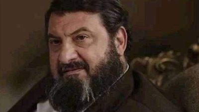 كريم عبد العزيز يمازح خالد الصاوي في كواليس الاختيار: 