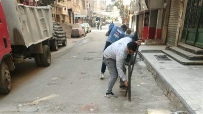 إزالة الحواجز الحديدية بإمبابة والمنيرة الشرقية بشمال الجيزة.. صور