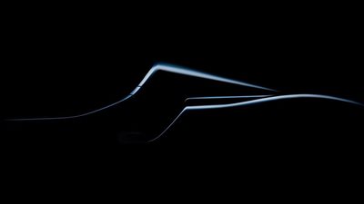  بصورة تشويقية مظلمة.. تساؤلات عن منتج فيراري الجديد