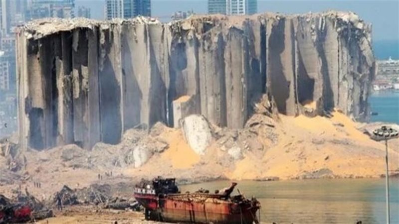 صوامع القمح المنهارة
