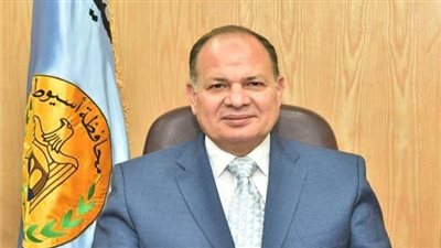 محافظ أسيوط: عدم زيادة تعريفة السرفيس والمواصلات العامة وتخصيص رقم لتلقي الشكاوى 