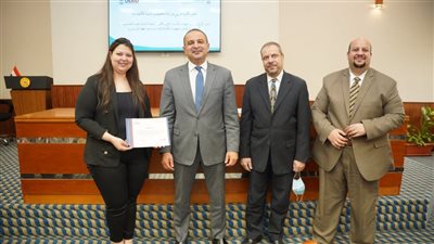  وزارة التخطيط تكرم مدربي جهات الإسناد بالمنظومة المتكاملة لإعداد ومتابعة الخطة الاستثمارية