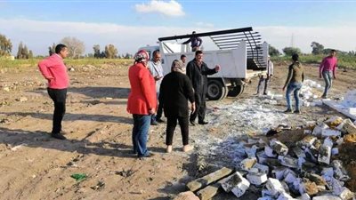 حي شرق الإسكندرية يزيل حالات بناء لمقابر مخالفة