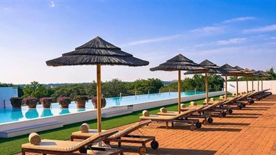 تصميم أول فندق صديق للبيئة في العالم من الفلين | صور