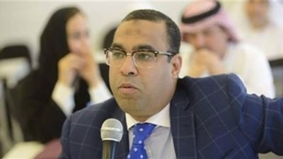 خبير لوائح يكشف موقف أحمد فتحي مع الأهلي بعد قرار 