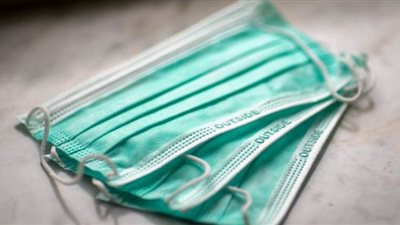 إسرائيل تشتري مليون كمامة من الصين بوساطة أمريكية