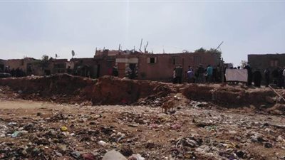 إزالة 113 عشة مقامة على أراضي الدولة بمحور ترعة الطوارئ