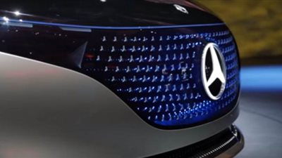 المرونة والانسيابية تجعل مرسيدس مختلفة دائمآ