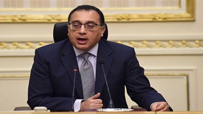 الحكومة: تقليل ساعات حظر التجوال لخفض حالات الازدحام