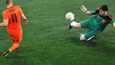 كاسياس يختار التصدي الأفضل في تاريخه