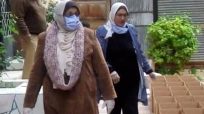 ٤ آلاف كرتونة سلع غذائية ومستلزمات تطهير لأهالي 