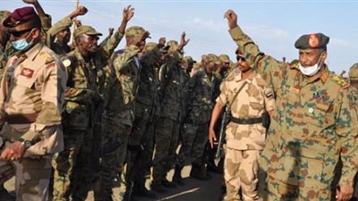 حشود عسكرية على الحدود.. قرع طبول حرب دامية بين السودان وإثيوبيا