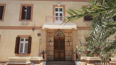 من راهبات «سراية» الكاثوليك إلى عيادة الفرنسيسكان و«قوافل المحبة»..فى قنا.. « العلاج للجميع»