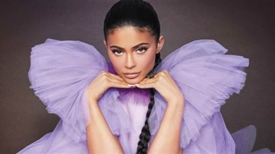 كايلي جينر تحوز لقب أصغر مليارديرة عصامية للمرة الثانية على التوالي