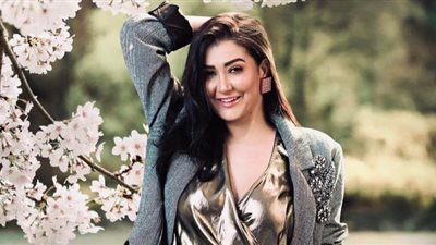 غادة عبد الرازق تنشر بوستر مسلسل 