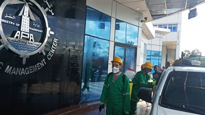 ميناء الإسكندرية يكثف أعمال التطهير والتعقيم | صور