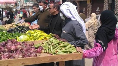 فض 3 أسواق وتطهير الشوارع لمواجهة فيروس كورونا في الدقهلية | صور