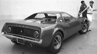 تاريخ سيارة فورد موستانج ذات محرك وسطي