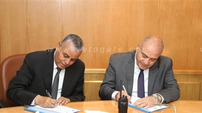 محافظ قنا يوقع بروتوكول مع جامعة جنوب الوادي | صور