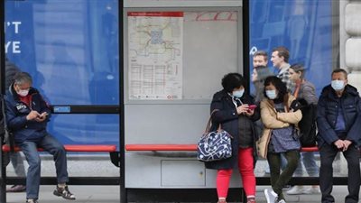 بريطانيا تسجل 900 حالة وفاة جديدة بفيروس كورونا