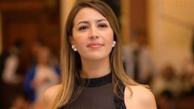 جنات لايف مع جمهورها على فيس بوك