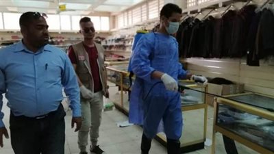 فريق الهلال الأحمر بنجع حمادي يعقم ويطهر قرى المركز لمواجهة كورونا | صور