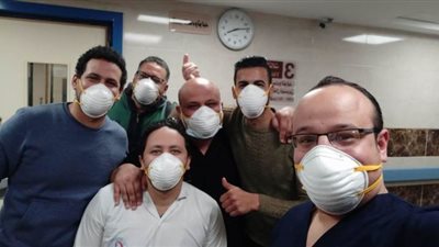 جامعة بنها تكرم الفريق الطبي المشارك في الحجر الصحي وتمنحهم مكافآت تشجيعية