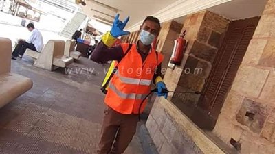 15 صورة ترصد تطهير ذوي الإعاقة والكشافة لمحطة قطارات قنا