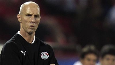 برادلي يتحدث عن نكسة الفراعنة أمام غانا و كابوس قطع رقبته في القاهرة