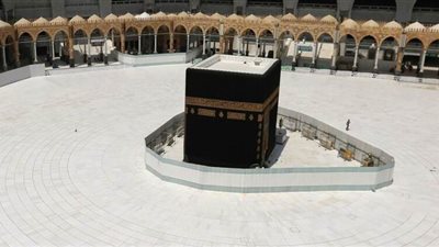 السعودية تعلن مواصلة تعليق الصلاة في المساجد خلال رمضان