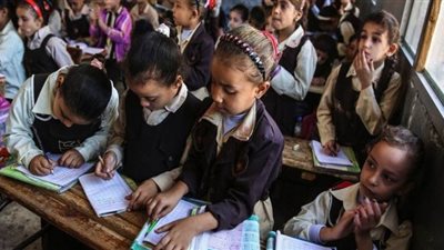 طلب إحاطة حول استغلال أولياء الأمور في أبحاث الطلاب