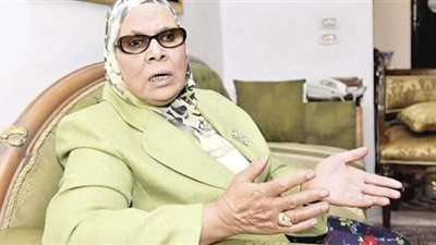 آمنة نصير تطالب بتطبيق عقوبة الحبس على التجار المستغلين للأزمة