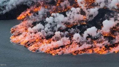 نشاط بركاني قرب العاصمة الأيسلندية يعطل الحياة لقرون